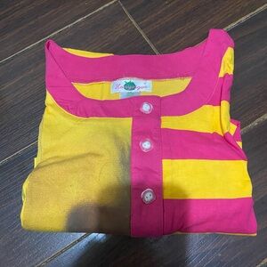 New Women’s  Top Sz: M